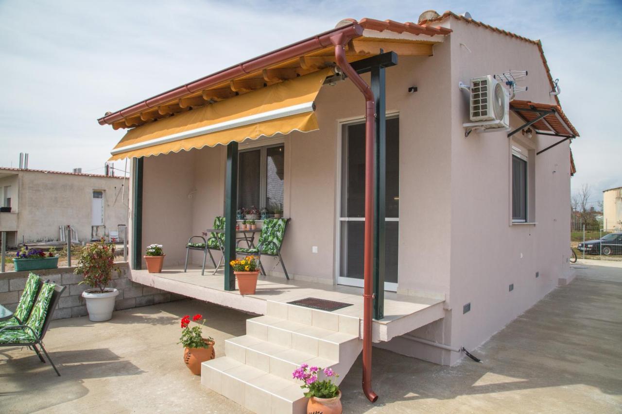 Ntina's Hause Chaidefto